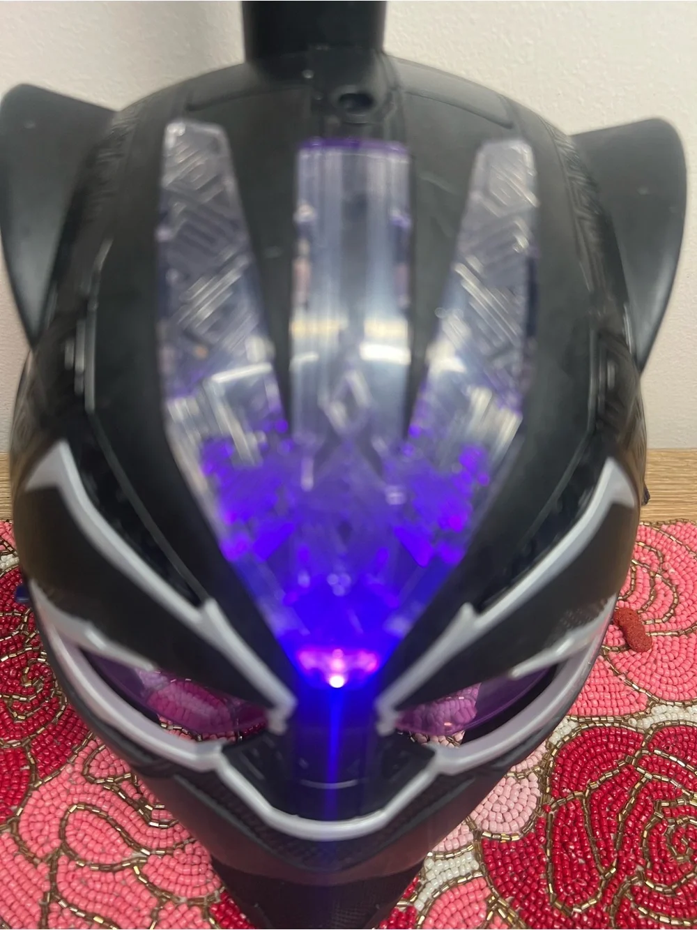 Black panther VR/AR Mask Accessory with Purple Lenses - Brand Unspecified